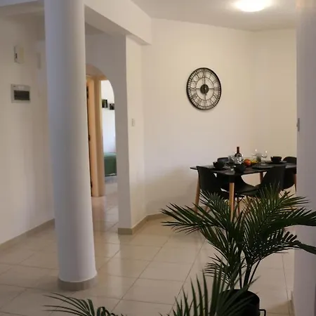 Sirena - Holiday Flat Paphos