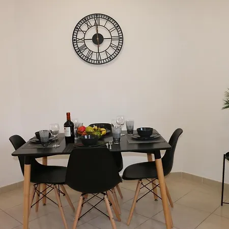 Sirena - Holiday Flat Paphos